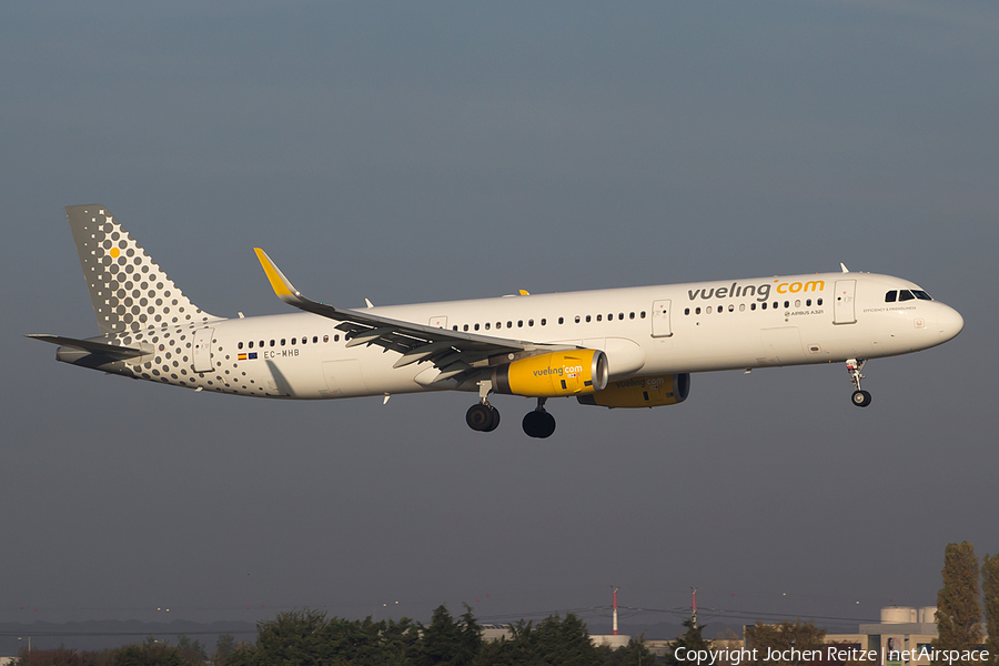 Vueling Airbus A321-231 (EC-MHB) | Photo 129542