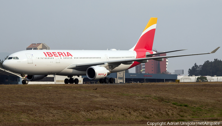 Iberia Airbus A330-202 (EC-MIL) | Photo 104018