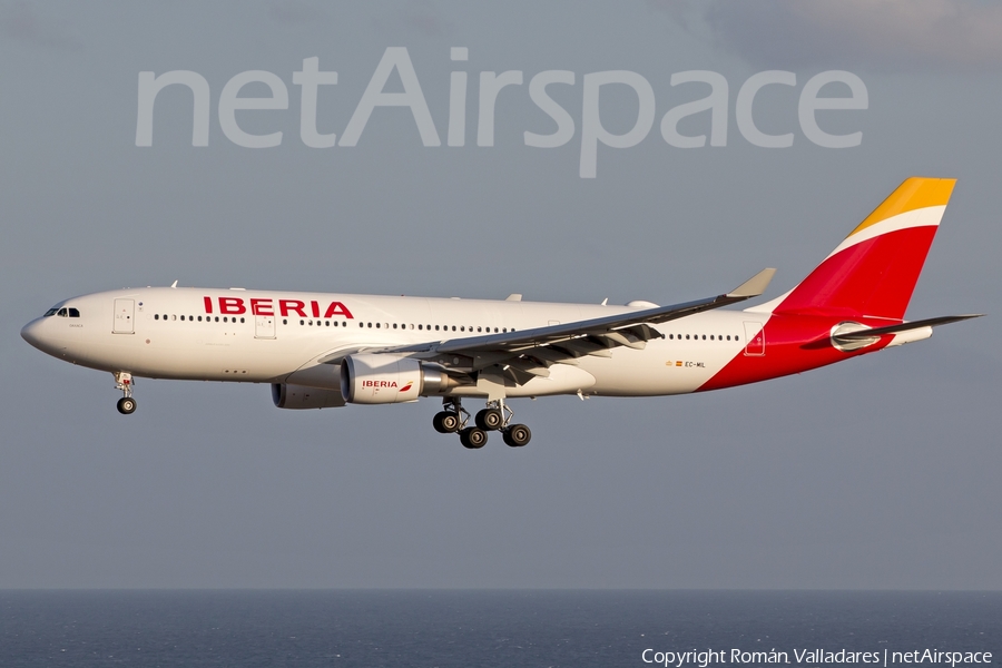 Iberia Airbus A330-202 (EC-MIL) | Photo 339133