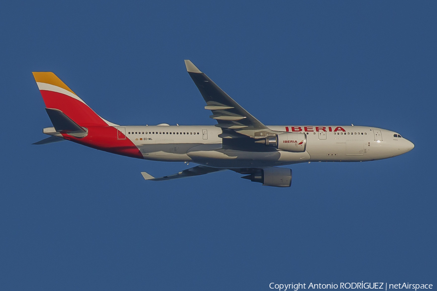 Iberia Airbus A330-202 (EC-MIL) | Photo 581766