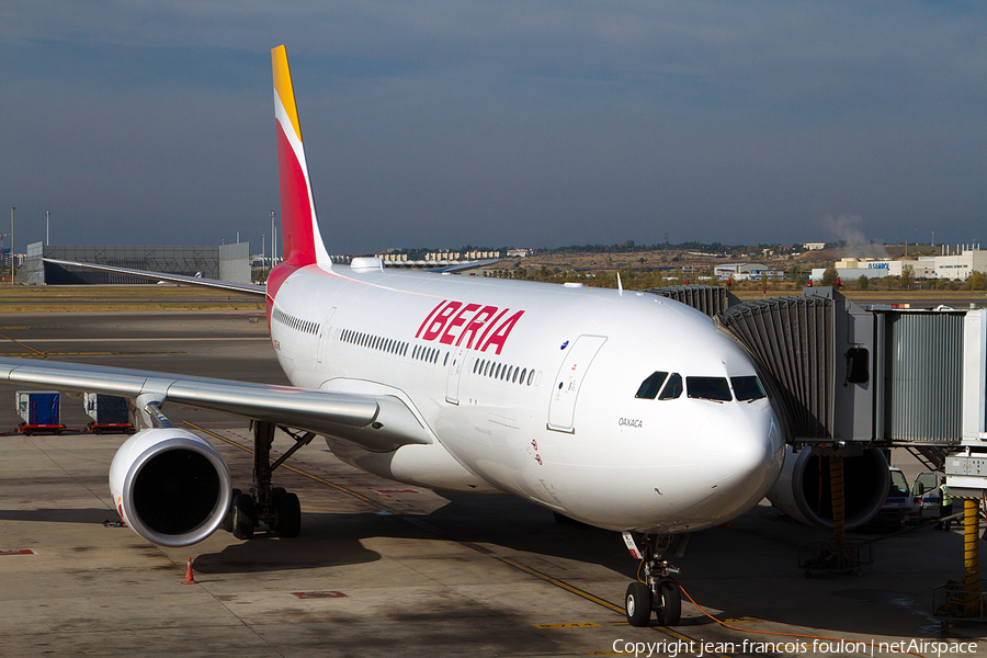 Iberia Airbus A330-202 (EC-MIL) | Photo 130393