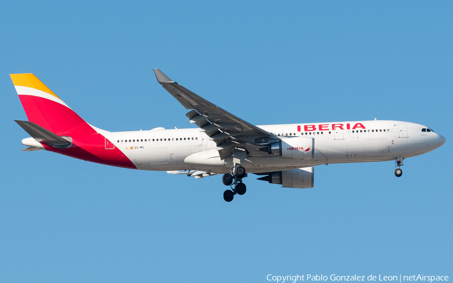 Iberia Airbus A330-202 (EC-MIL) | Photo 339371