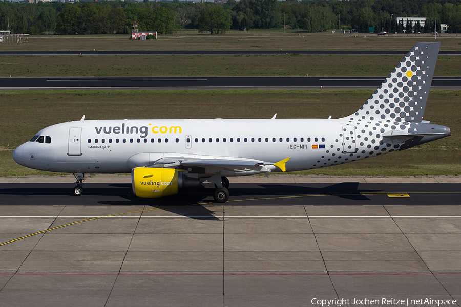Vueling Airbus A319-111 (EC-MIR) | Photo 108007