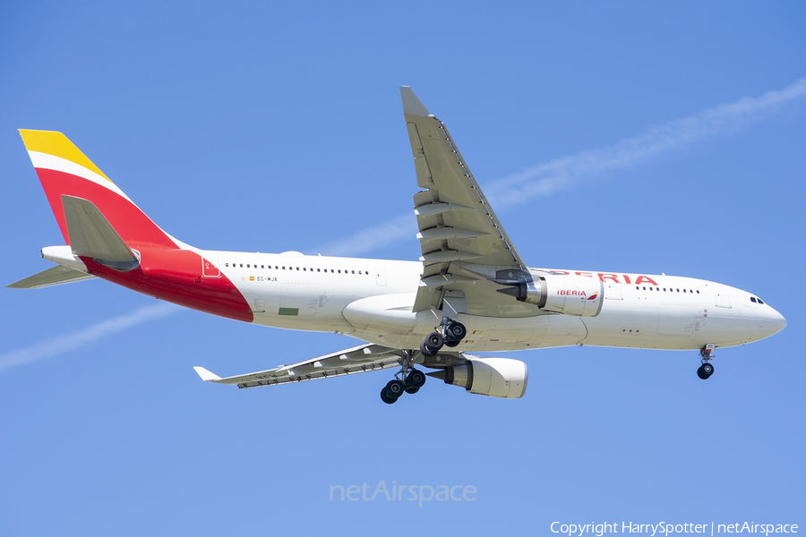 Iberia Airbus A330-202 (EC-MJA) | Photo 329882