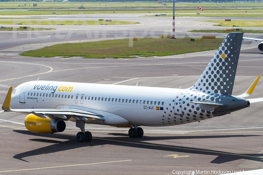 Vueling Airbus A320-232 (EC-MJC) | Photo 112159