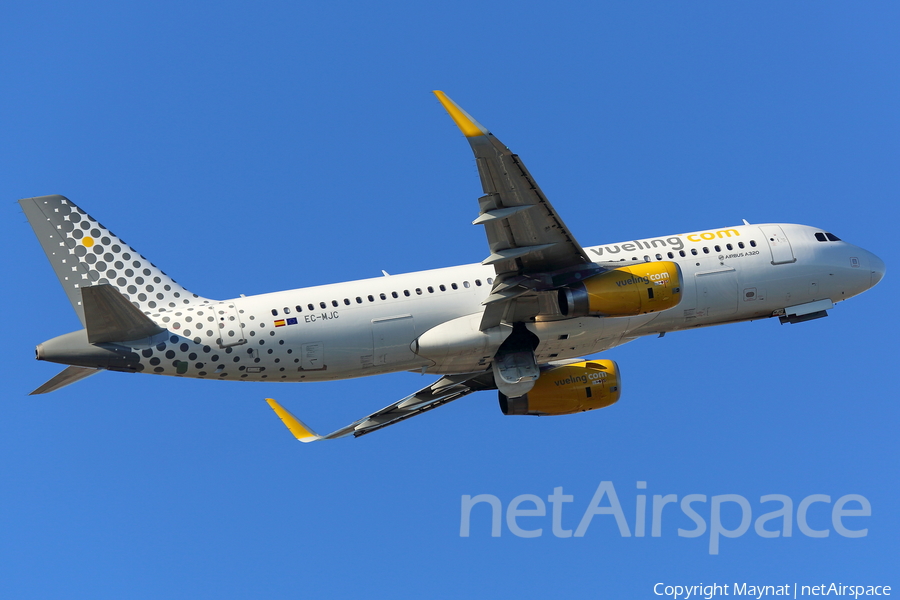 Vueling Airbus A320-232 (EC-MJC) | Photo 151548