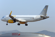 Vueling Airbus A320-232 (EC-MJC) at  Barcelona - El Prat, Spain