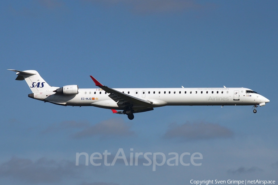 SAS - Scandinavian Airlines Bombardier CRJ-1000 (EC-MJQ) | Photo 247987