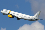 Vueling Airbus A321-231 (EC-MJR) at  Barcelona - El Prat, Spain