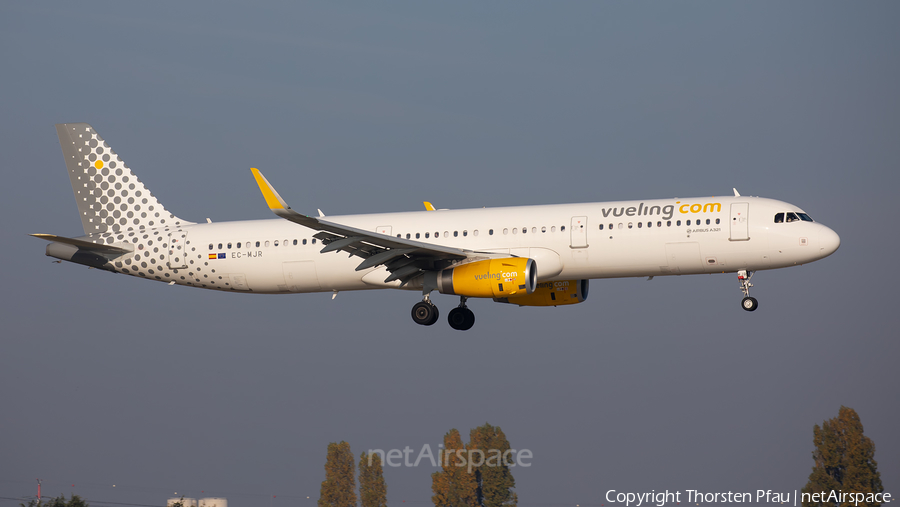 Vueling Airbus A321-231 (EC-MJR) | Photo 438306