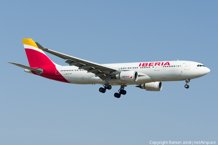 Iberia Airbus A330-202 (EC-MJT) | Photo 183082