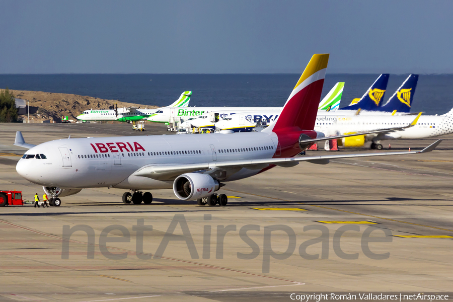 Iberia Airbus A330-202 (EC-MJT) | Photo 421574