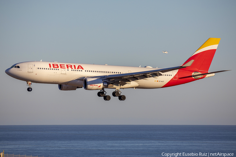 Iberia Airbus A330-202 (EC-MJT) | Photo 488614