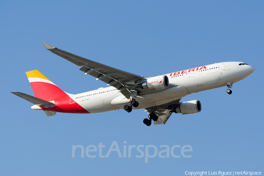 Iberia Airbus A330-202 (EC-MJT) | Photo 497753