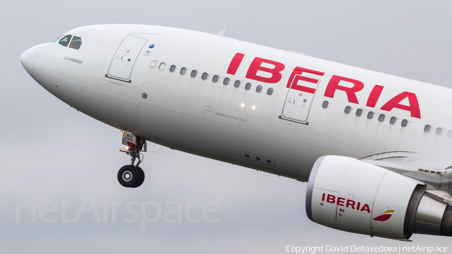 Iberia Airbus A330-202 (EC-MJT) | Photo 234936