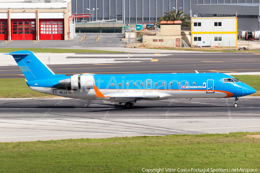 Air Nostrum Bombardier CRJ-200ER (EC-MJZ) | Photo 104893