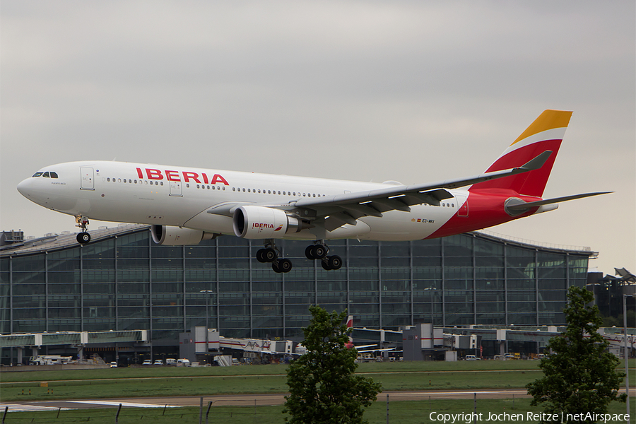 Iberia Airbus A330-202 (EC-MKI) | Photo 108651