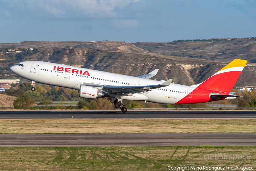 Iberia Airbus A330-202 (EC-MKJ) | Photo 559849