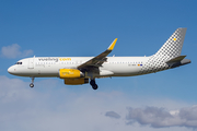 Vueling Airbus A320-232 (EC-MKN) at  Barcelona - El Prat, Spain