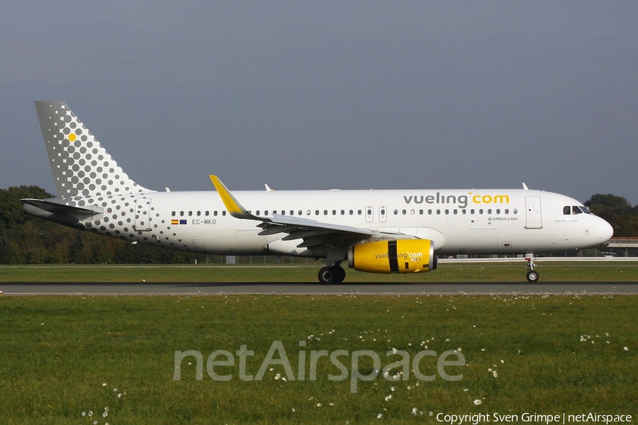 Vueling Airbus A320-232 (EC-MKO) | Photo 128122