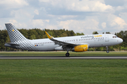 Vueling Airbus A320-232 (EC-MKO) at  Hamburg - Fuhlsbuettel (Helmut Schmidt), Germany