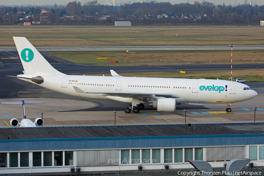 Evelop Airlines Airbus A330-223 (EC-MKT) | Photo 133741