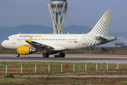 Vueling Airbus A319-112 (EC-MKX) at  Barcelona - El Prat, Spain