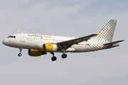 Vueling Airbus A319-112 (EC-MKX) at  Barcelona - El Prat, Spain