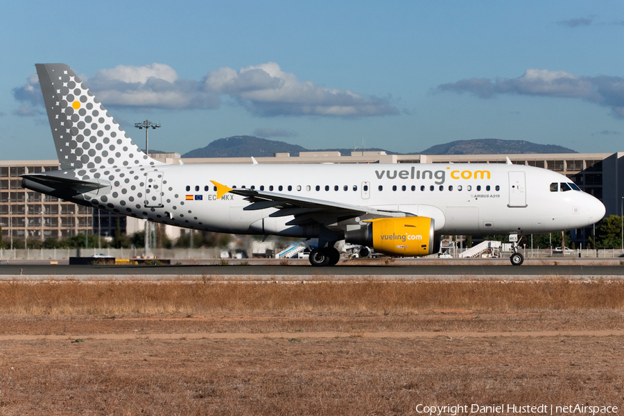Vueling Airbus A319-112 (EC-MKX) | Photo 488928
