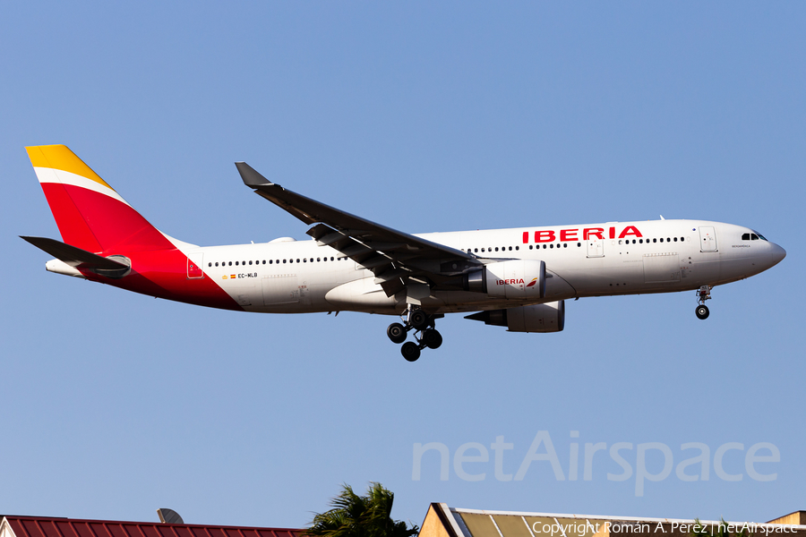 Iberia Airbus A330-202 (EC-MLB) | Photo 398893