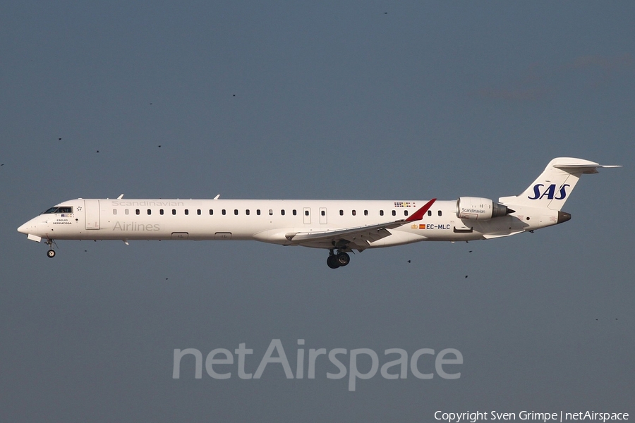 SAS - Scandinavian Airlines (Air Nostrum) Bombardier CRJ-1000 (EC-MLC) | Photo 247539