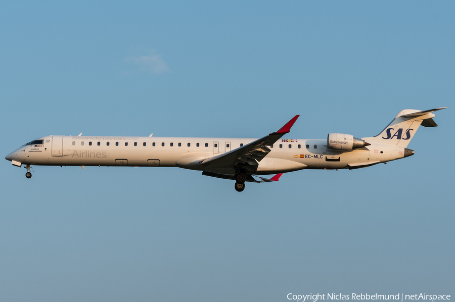 SAS - Scandinavian Airlines (Air Nostrum) Bombardier CRJ-1000 (EC-MLC) | Photo 262418