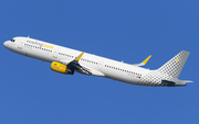Vueling Airbus A321-231 (EC-MLD) at  Barcelona - El Prat, Spain