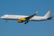 Vueling Airbus A321-231 (EC-MLD) at  Copenhagen - Kastrup, Denmark