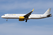 Vueling Airbus A321-231 (EC-MLD) at  Rome - Fiumicino (Leonardo DaVinci), Italy