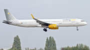 Vueling Airbus A321-231 (EC-MLD) at  Paris - Orly, France