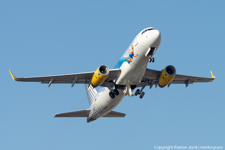 Vueling Airbus A320-232 (EC-MLE) | Photo 402704