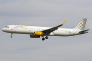 Vueling Airbus A321-231 (EC-MLM) at  Barcelona - El Prat, Spain