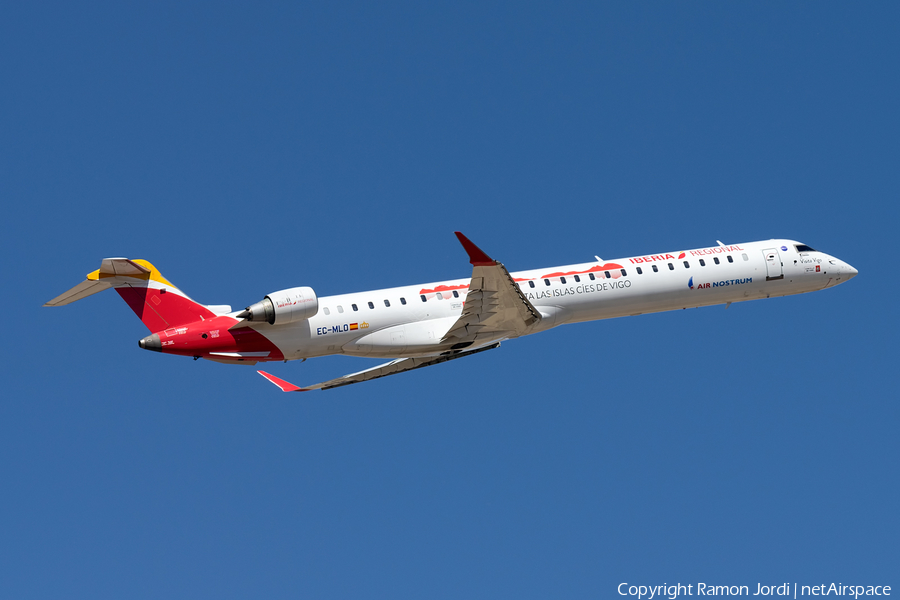 Iberia Regional (Air Nostrum) Bombardier CRJ-1000 (EC-MLO) | Photo 537395