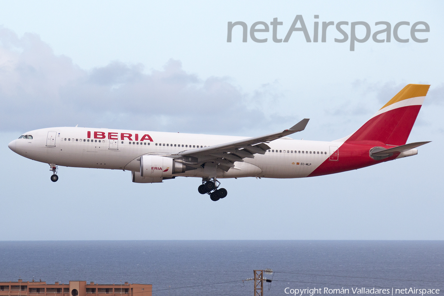 Iberia Airbus A330-202 (EC-MLP) | Photo 496593
