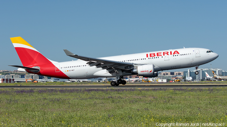 Iberia Airbus A330-202 (EC-MLP) | Photo 249148