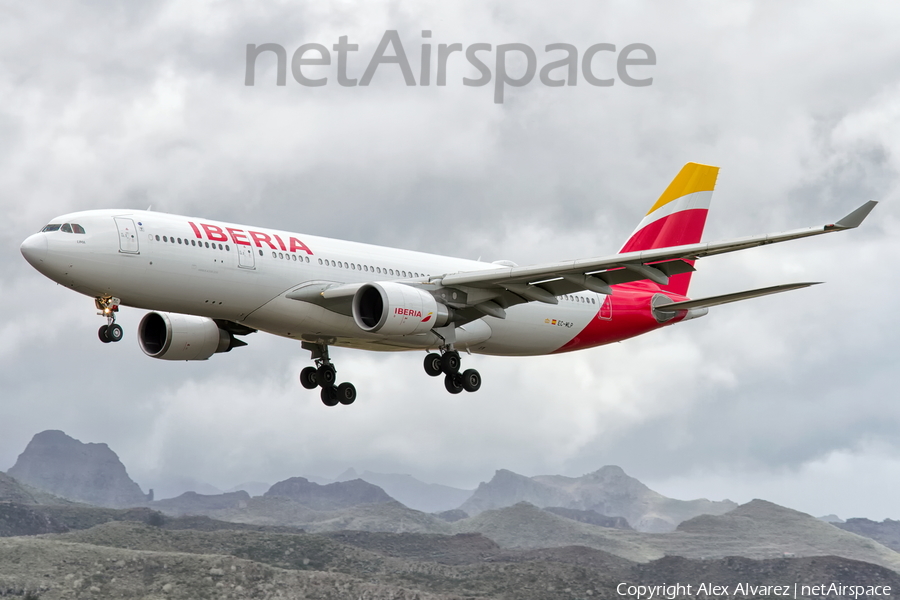 Iberia Airbus A330-202 (EC-MLP) | Photo 385097