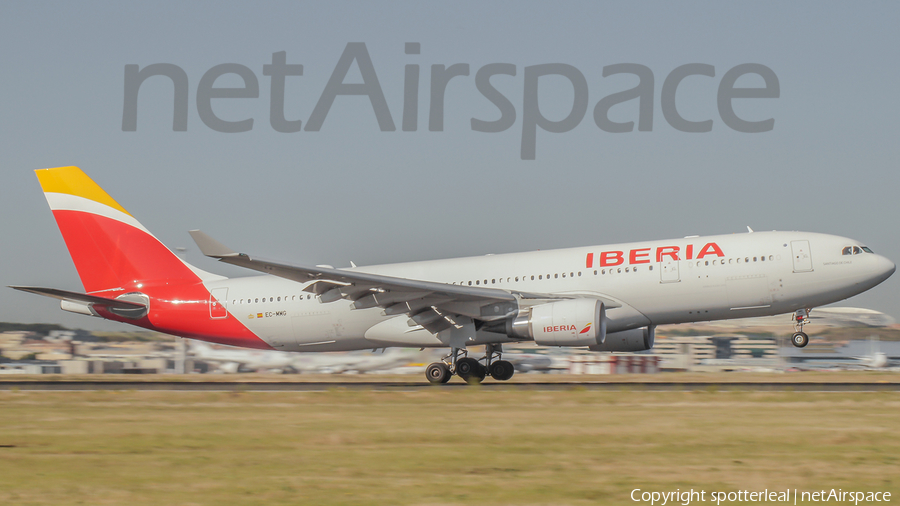 Iberia Airbus A330-202 (EC-MMG) | Photo 225797