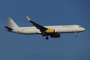 Vueling Airbus A321-231 (EC-MMU) at  Milan - Malpensa, Italy