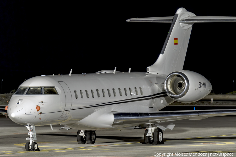 (Private) Bombardier BD-700-1A10 Global Express XRS (EC-MNH) | Photo 155525