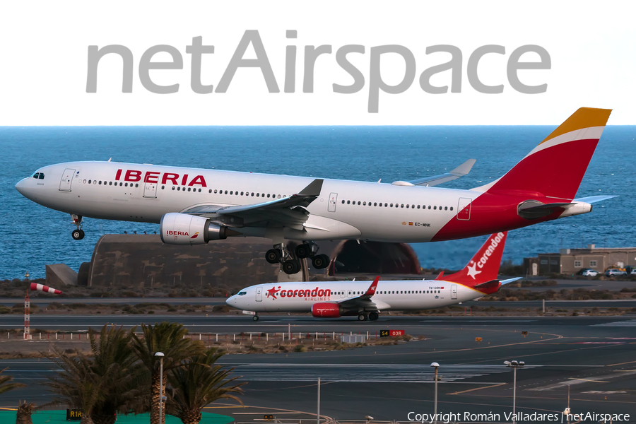 Iberia Airbus A330-202 (EC-MNK) | Photo 354448