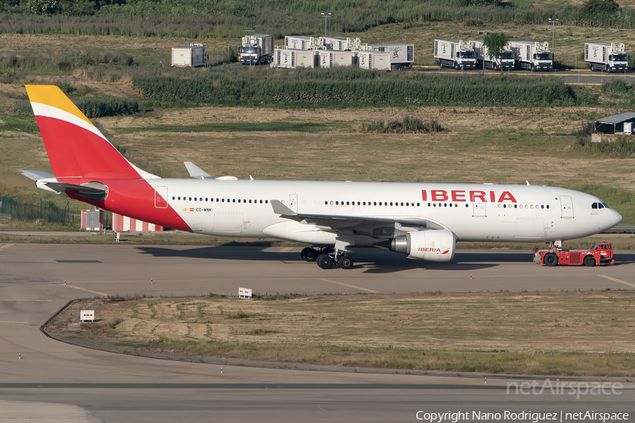 Iberia Airbus A330-202 (EC-MNK) | Photo 633051