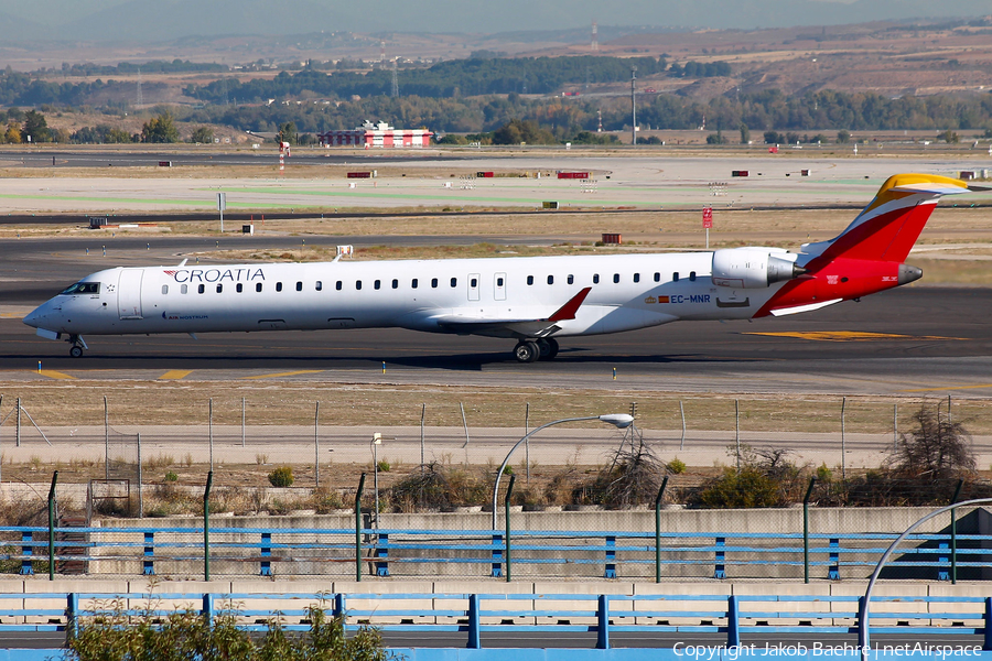 Iberia Regional (Air Nostrum) Bombardier CRJ-1000 (EC-MNR) | Photo 196118