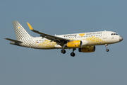 Vueling Airbus A320-232 (EC-MNZ) at  Amsterdam - Schiphol, Netherlands