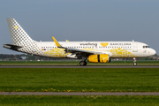Vueling Airbus A320-232 (EC-MNZ) at  Amsterdam - Schiphol, Netherlands